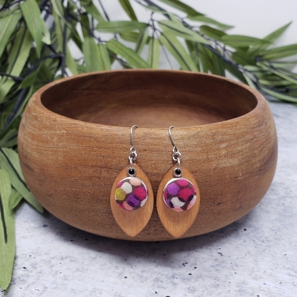 New Handmade | Abstract Dot Wooden Leaf Earrings - Picture 1 of 3